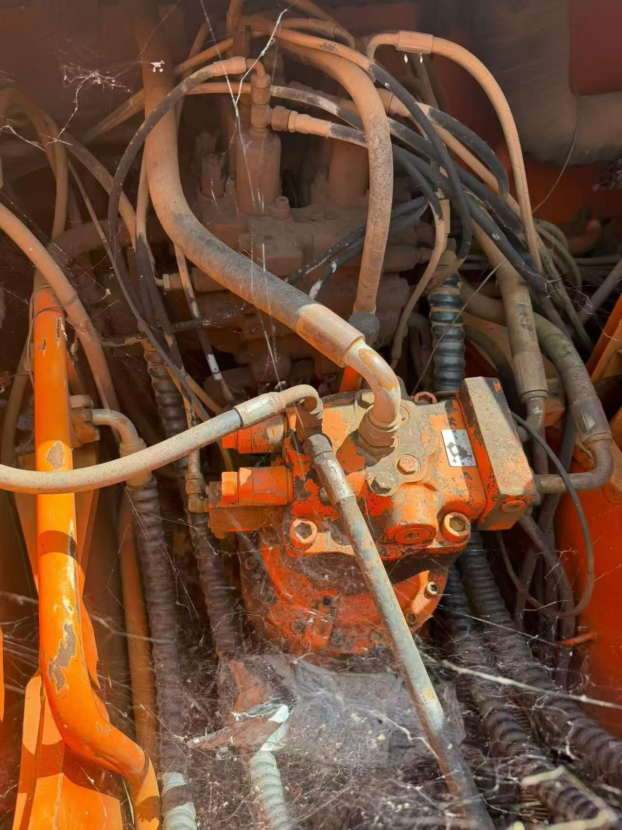 Buy Doosan DH215-7 Used Excavator / 5