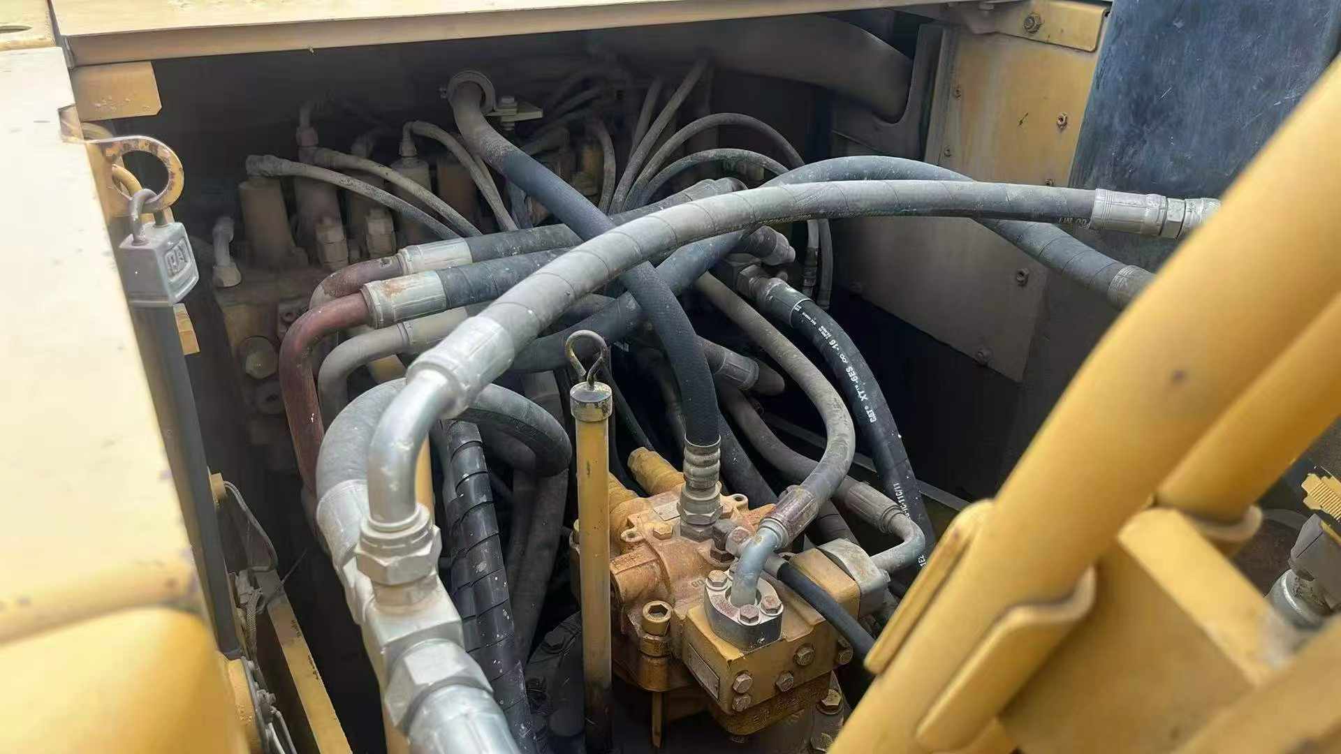 Buy Caterpillar 320D Used Excavator / 7