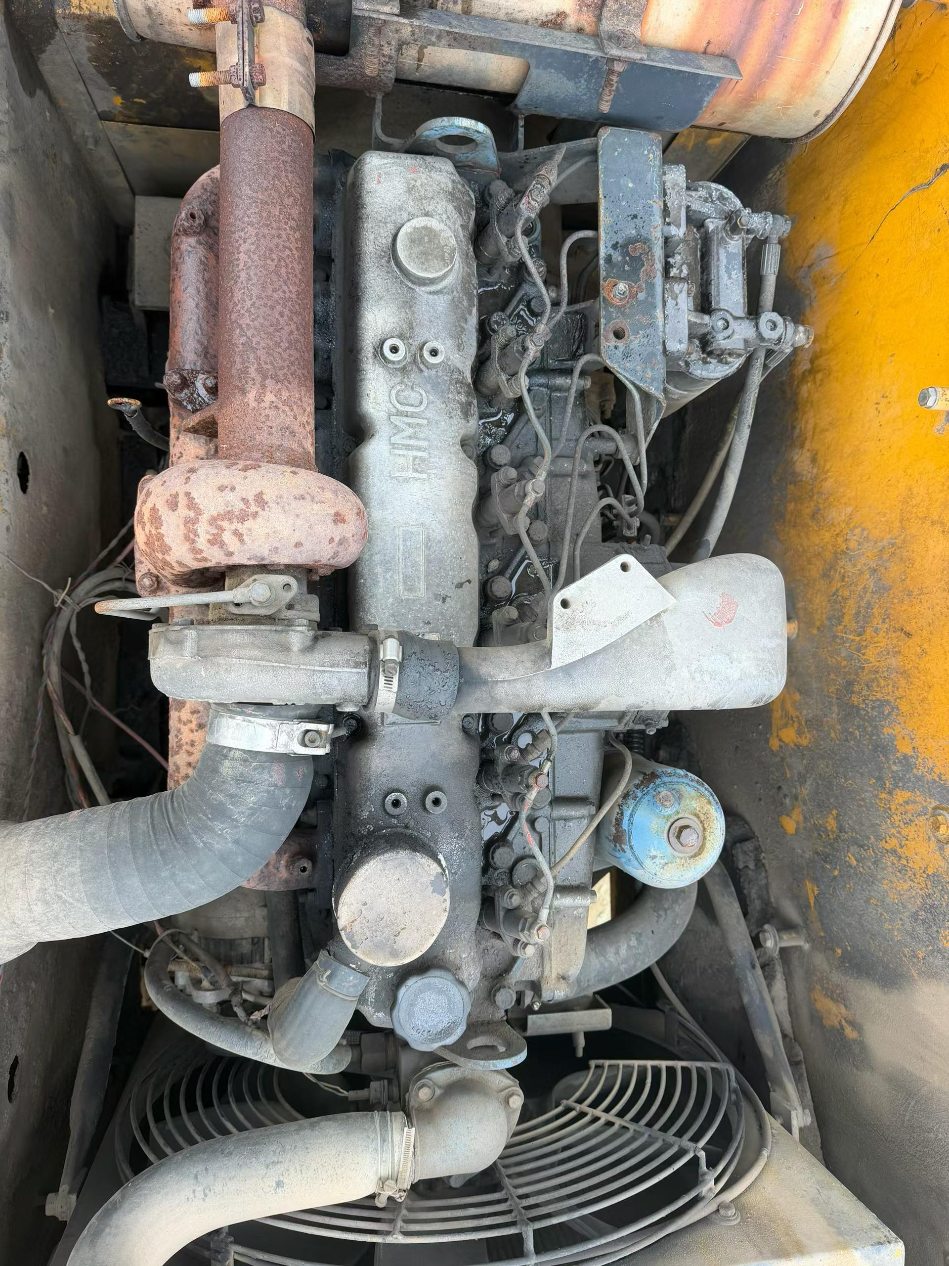 شراء حفارة Hyundai R215-7 مستعملة / 8