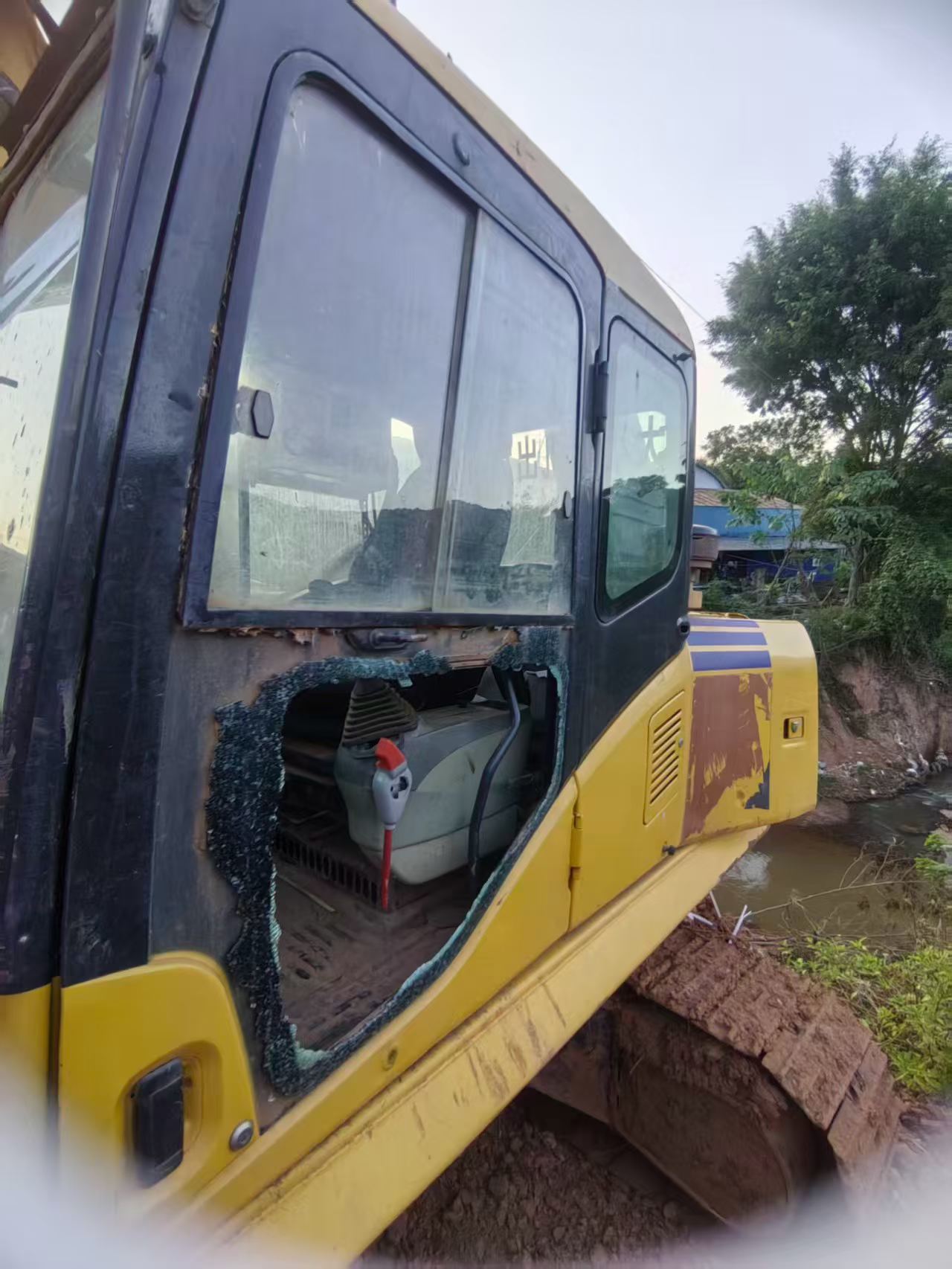 Acheter Pelle Komatsu PC130-7 d'occasion / 2