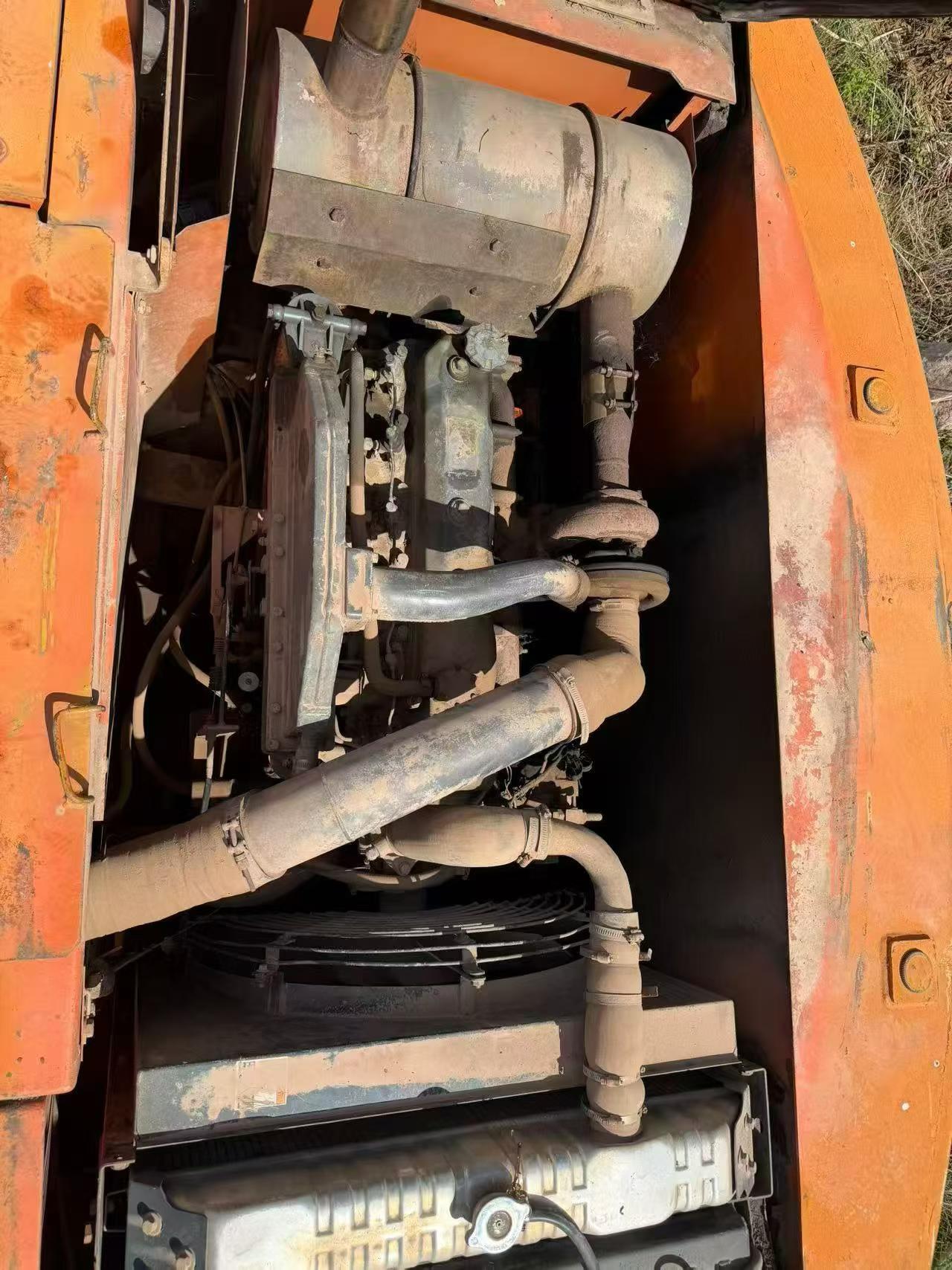 Buy Doosan DH215-7 Used Excavator / 4