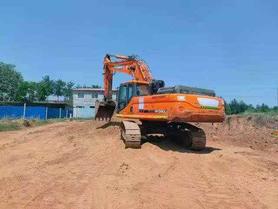 Compre Escavadeira Doosan DX380 Usada / 2 Compre Escavadeira Doosan DX380 Usada / 2