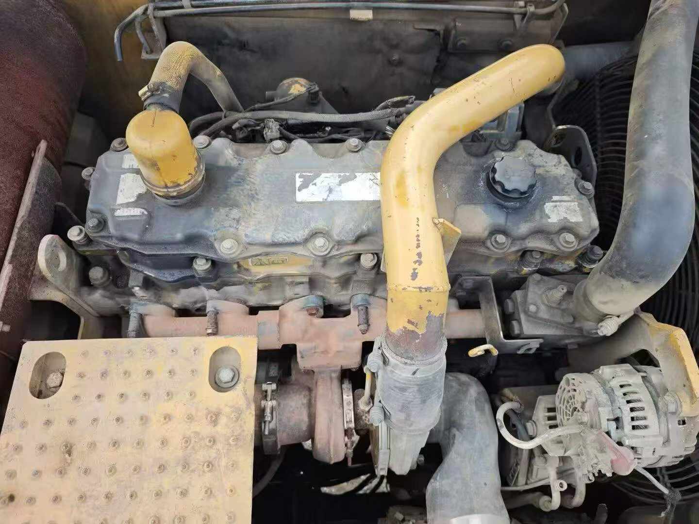 شراء حفارة Caterpillar 329D مستعملة / 7