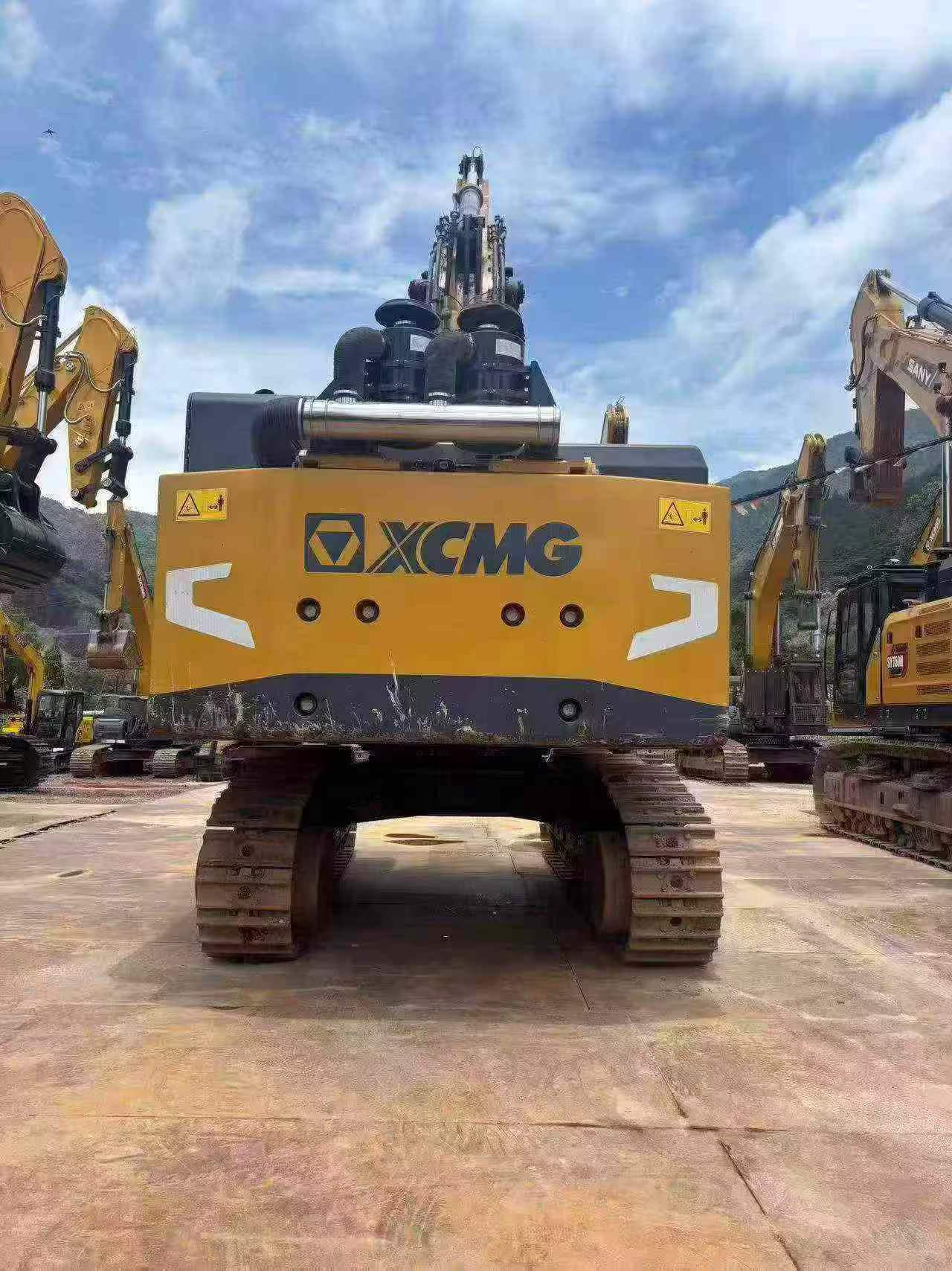 Buy XCMG XE690DK MAX Used Excavator / 2