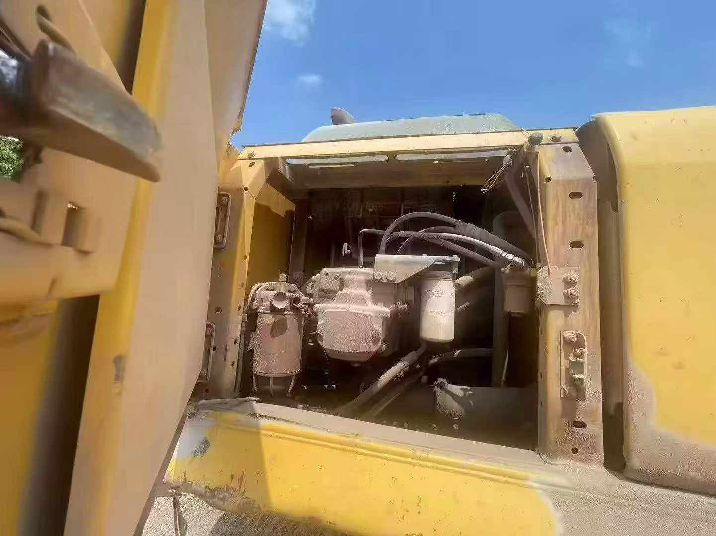Acheter Pelle Komatsu PC210-8 d'occasion / 4