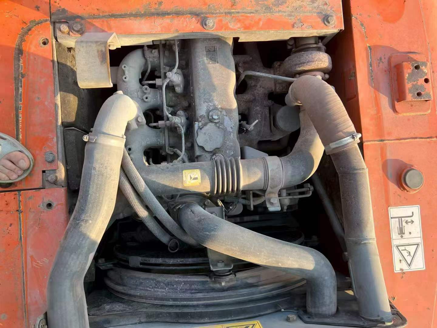Compre Excavadora Hitachi ZX130H Usada / 6