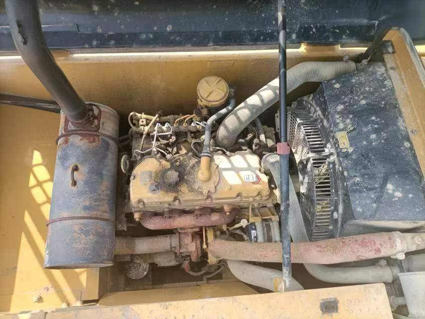 Acheter Pelle Caterpillar 320A d'occasion / 4 Acheter Pelle Caterpillar 320A d'occasion / 4