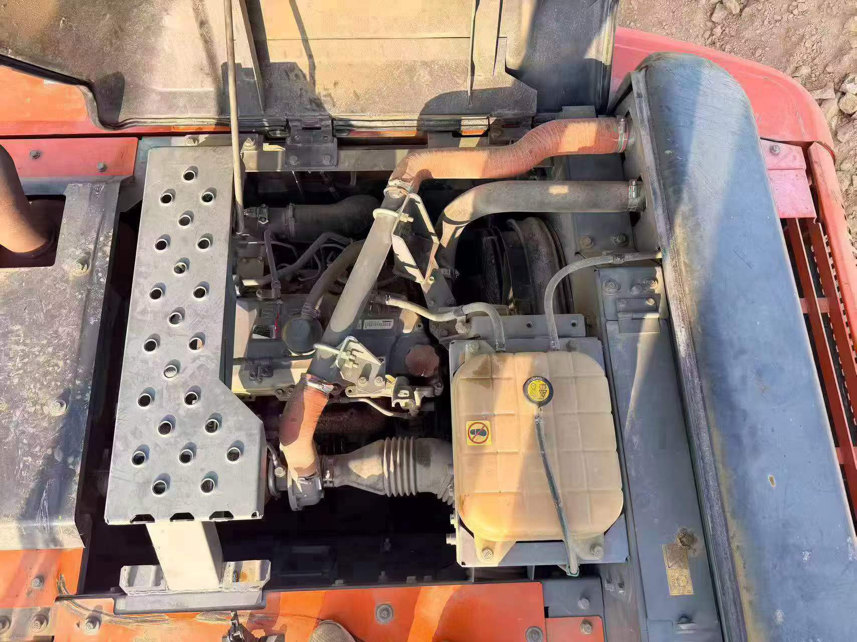 شراء حفارة Hitachi EX210-5 مستعملة / 8