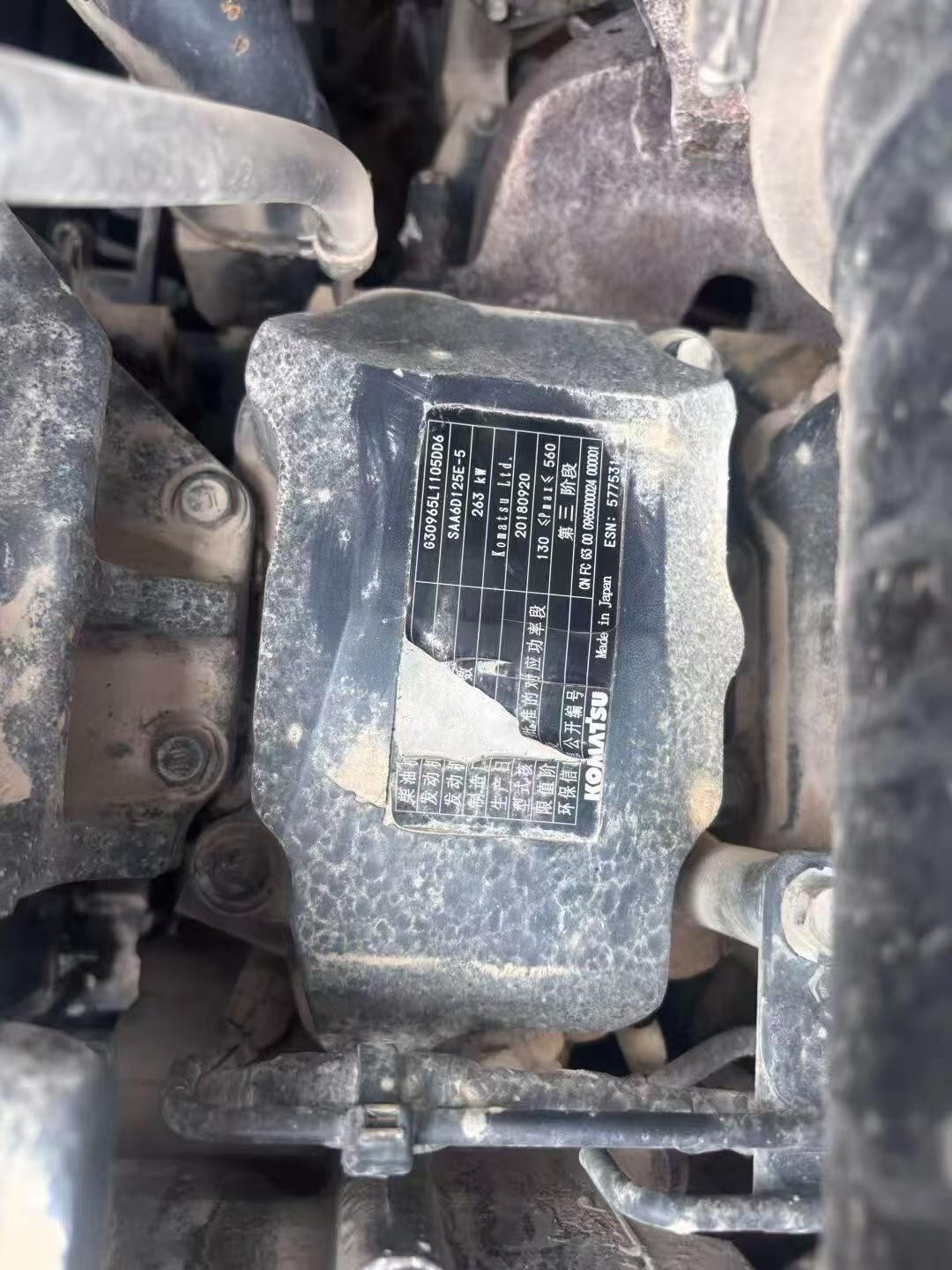 Compre Escavadeira Komatsu PC460LC-8 Usada / 4