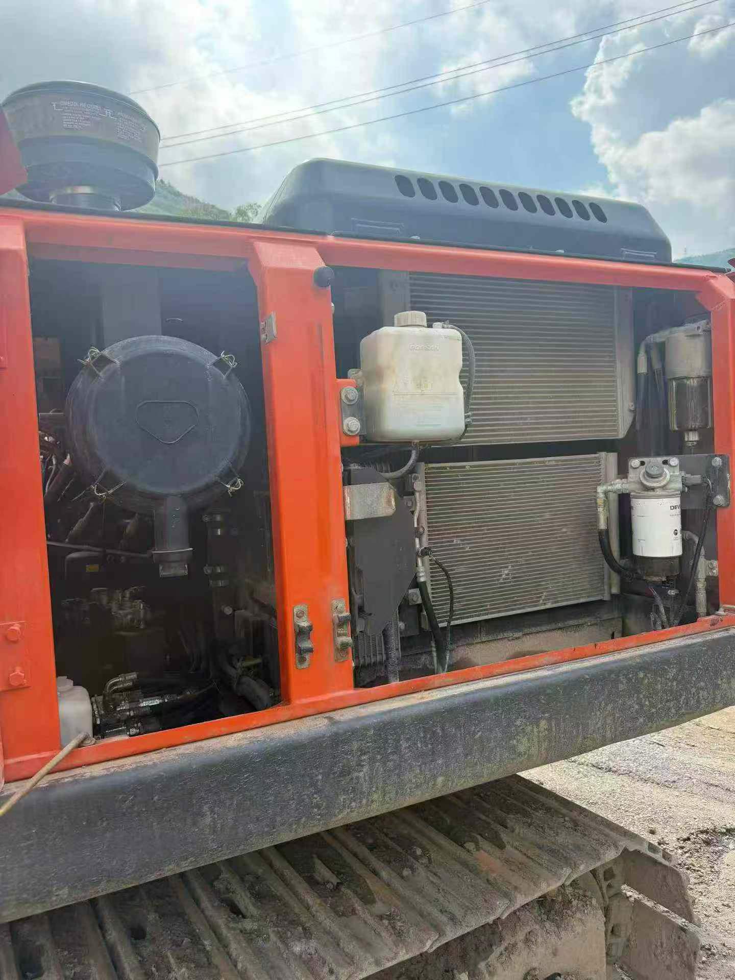 Купить Подержанный Экскаватор Doosan DH215-7 / 5
