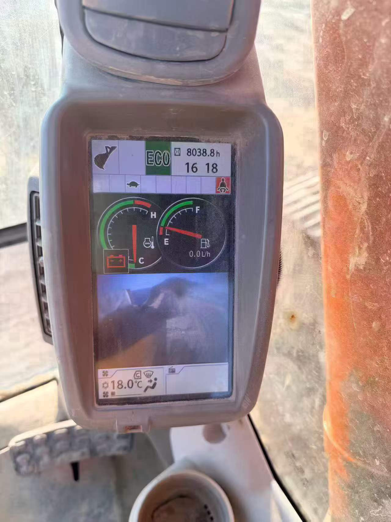 شراء حفارة Hitachi EX210-5 مستعملة / 9