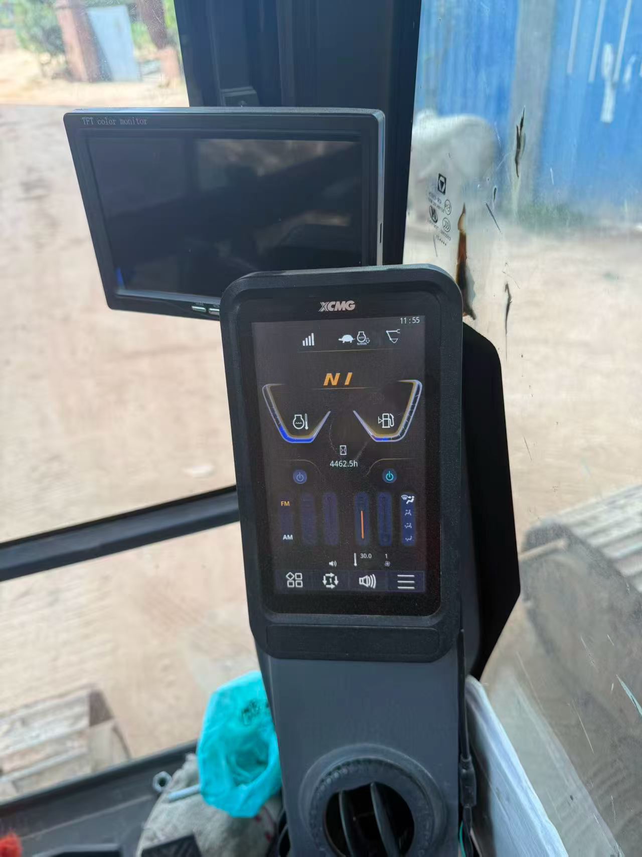 شراء حفارة XCMG XE135GA مستعملة / 7