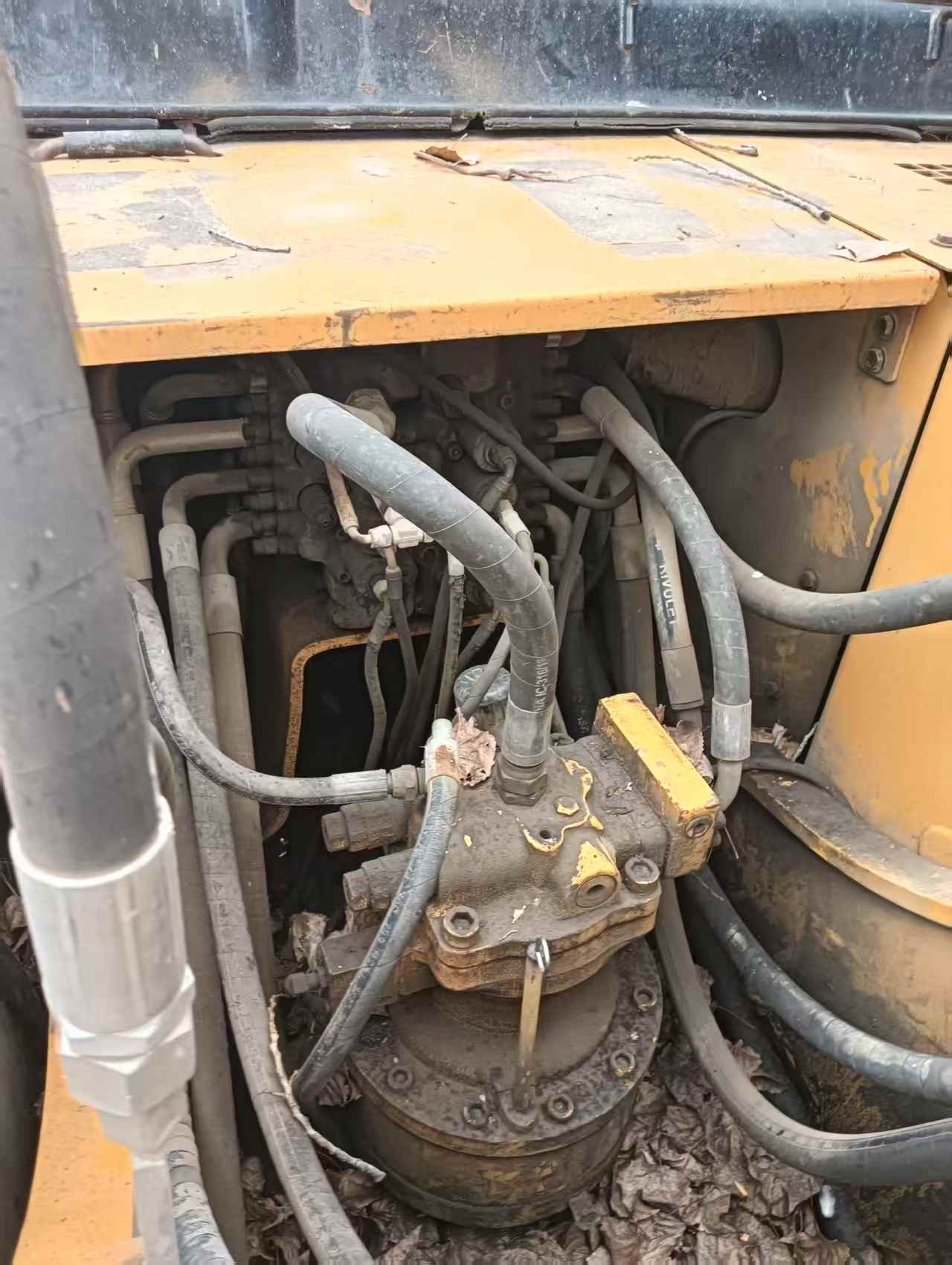 شراء حفارة Hyundai R215-7 مستعملة / 6