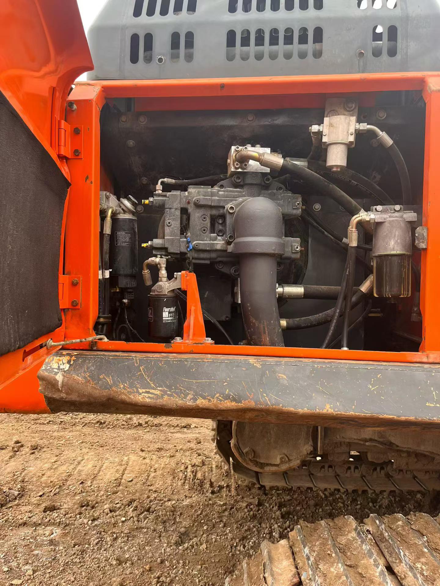Compre Escavadeira Doosan DX380 Usada / 2