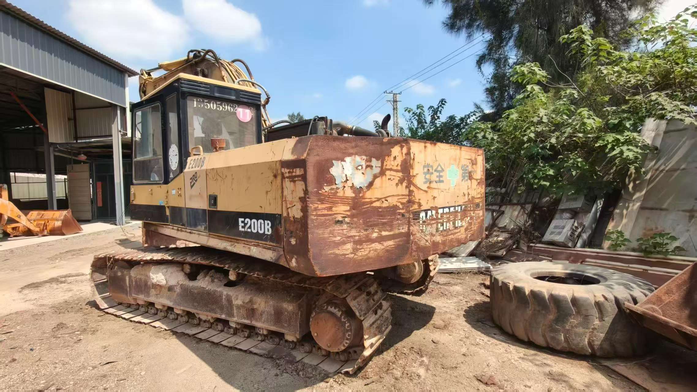 Buy Caterpillar E200B Used Excavator / 4