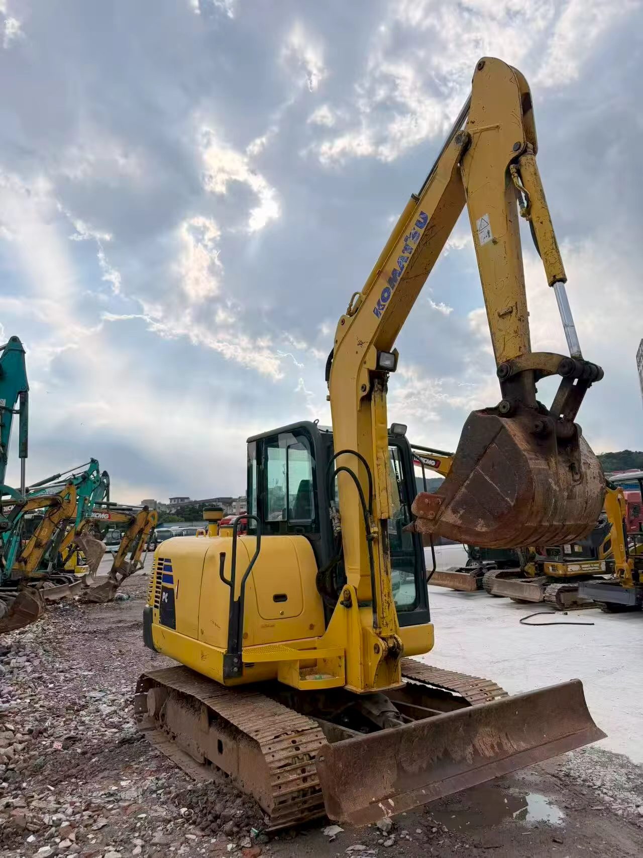 Acheter Komatsu PC56-7 D'occasion Pelle