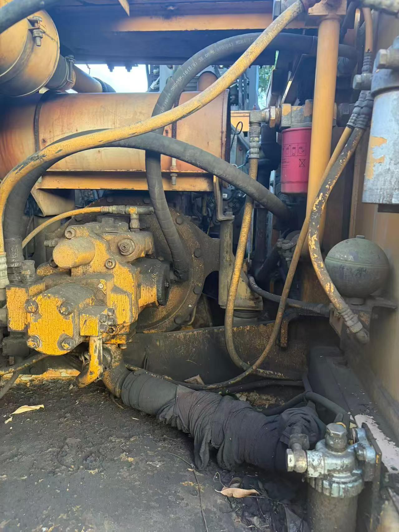 Buy Kato HD250 Used Excavator / 5