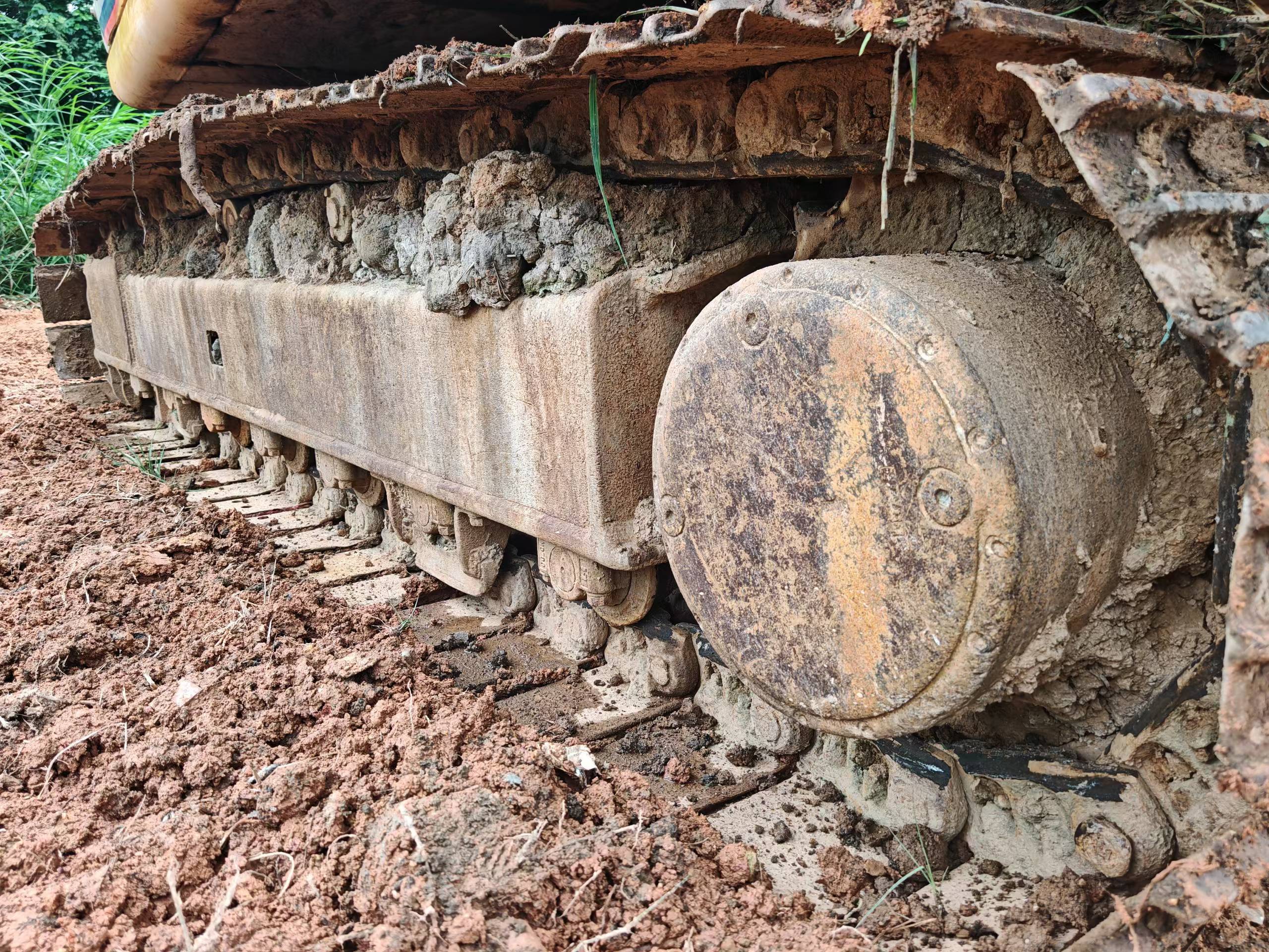 Buy Kato 820-3SP Used Excavator / 9