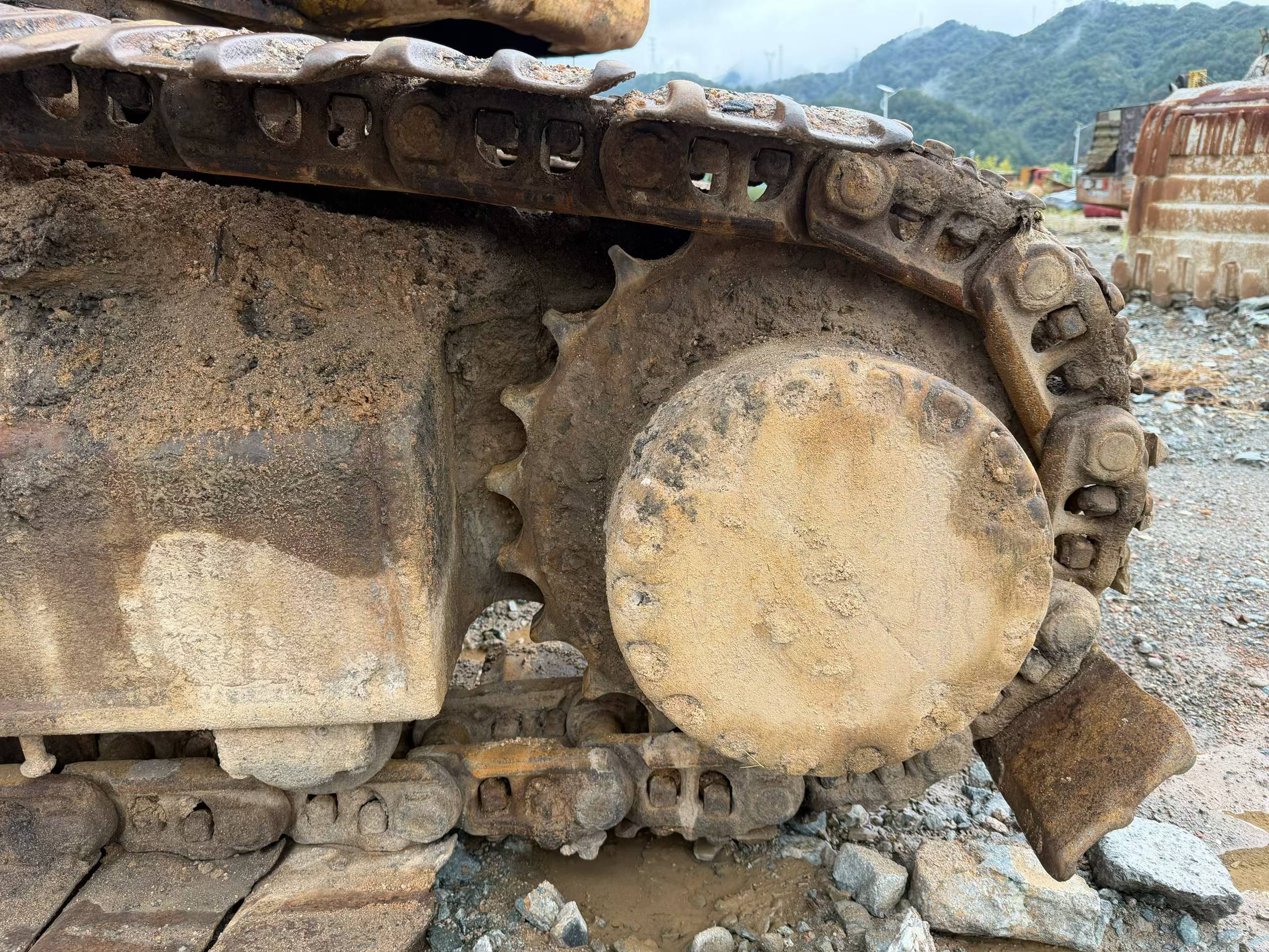 Buy Komatsu PC200-7 Used Excavator / 7 Buy Komatsu PC200-7 Used Excavator / 7