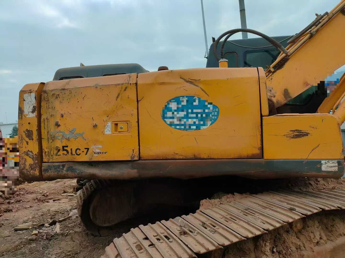 شراء حفارة Hyundai R225-7 مستعملة / 6