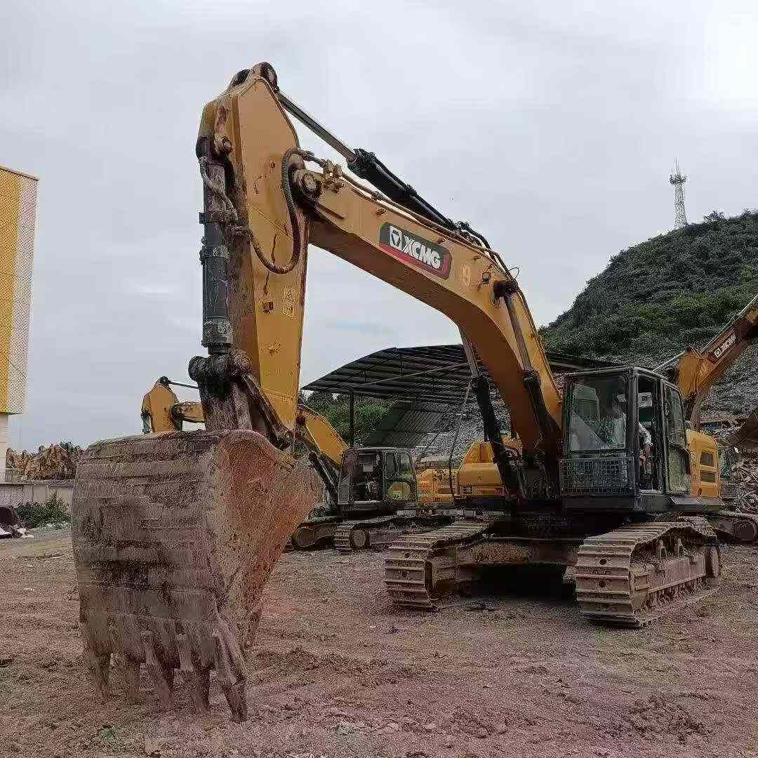 شراء حفارة XCMG XE380K مستعملة / 2
