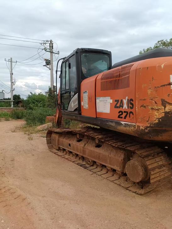 Buy Hitachi ZX240-5B Used Excavator / 1
