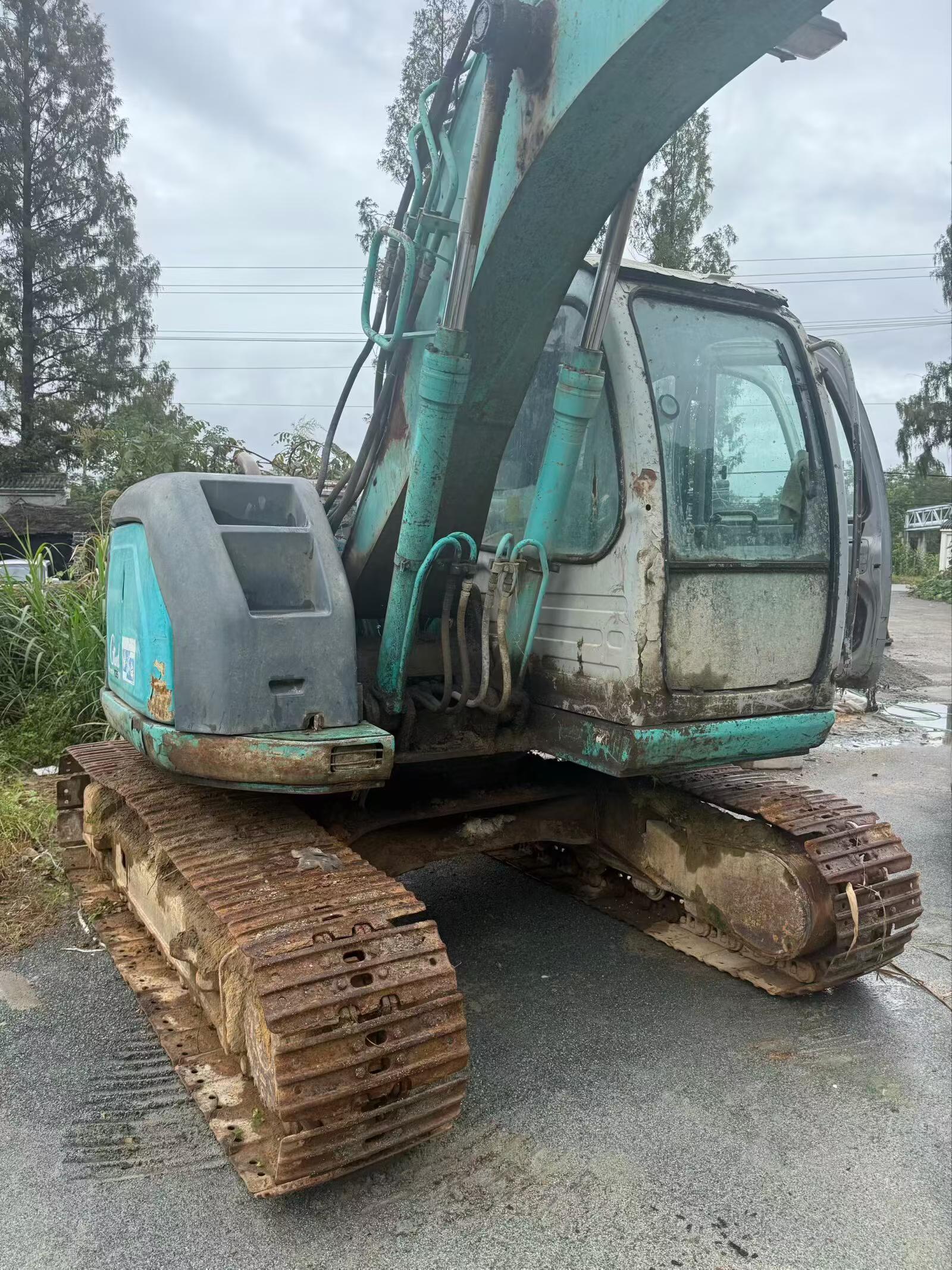 Acheter Pelle Kobelco SK115SR d'occasion / 2