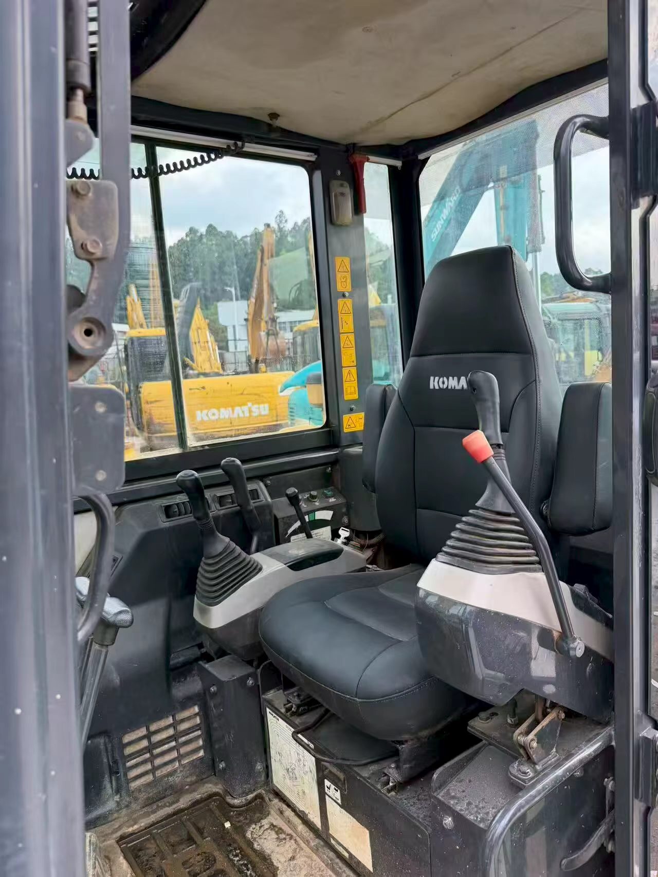 Acheter Pelle Komatsu PC56-7 d'occasion / 5