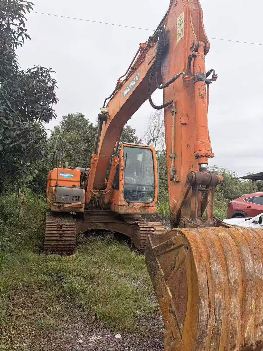 Compre Escavadeira Doosan DH150 Usada / 7 Compre Escavadeira Doosan DH150 Usada / 7