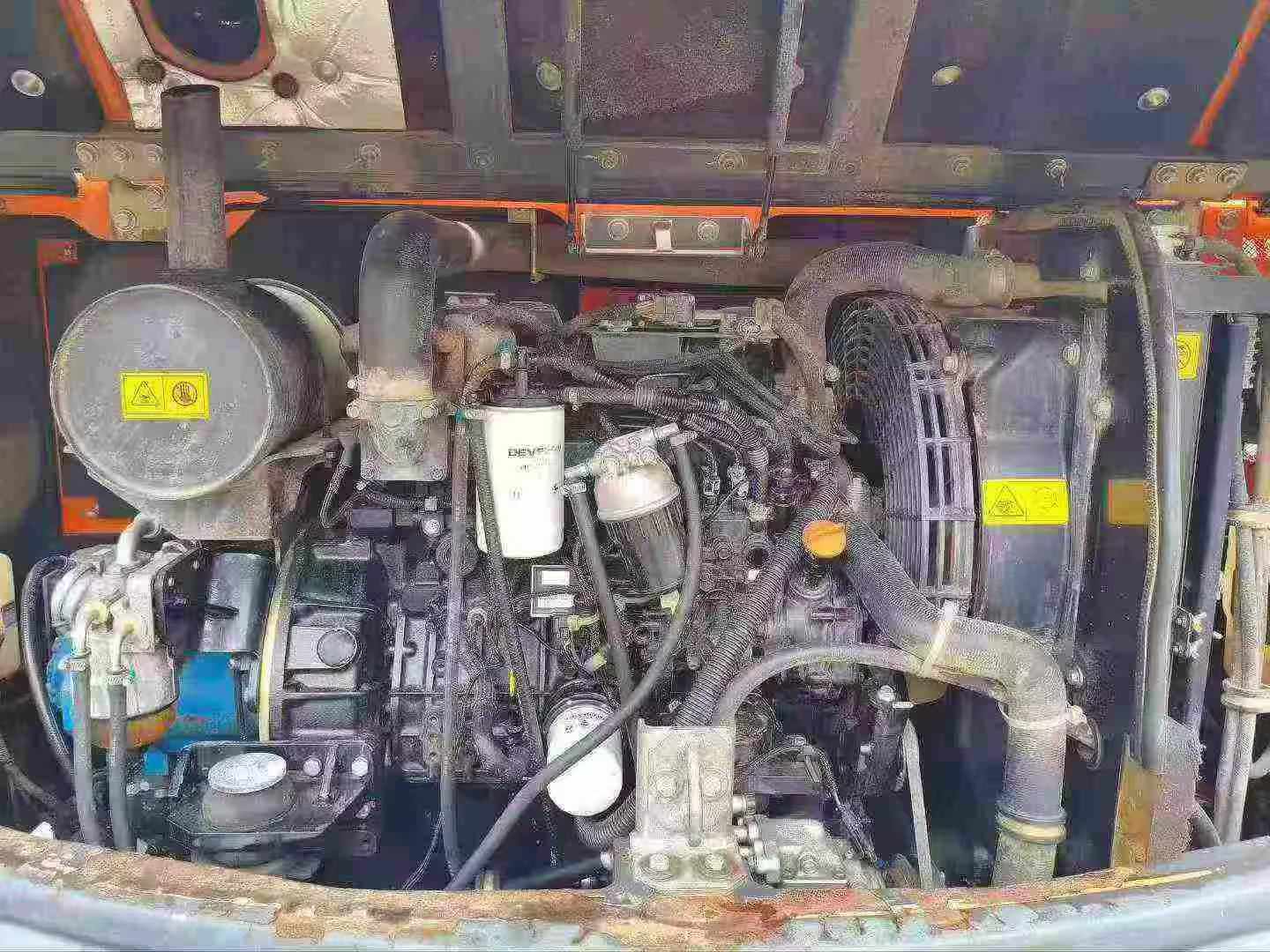 Compre Escavadeira Doosan DX75 Usada / 7 Compre Escavadeira Doosan DX75 Usada / 7