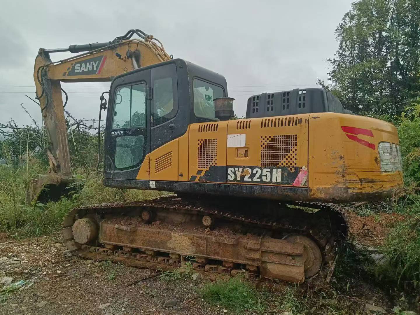 Buy Sany SY205C Used Excavator / 2 Buy Sany SY205C Used Excavator / 2