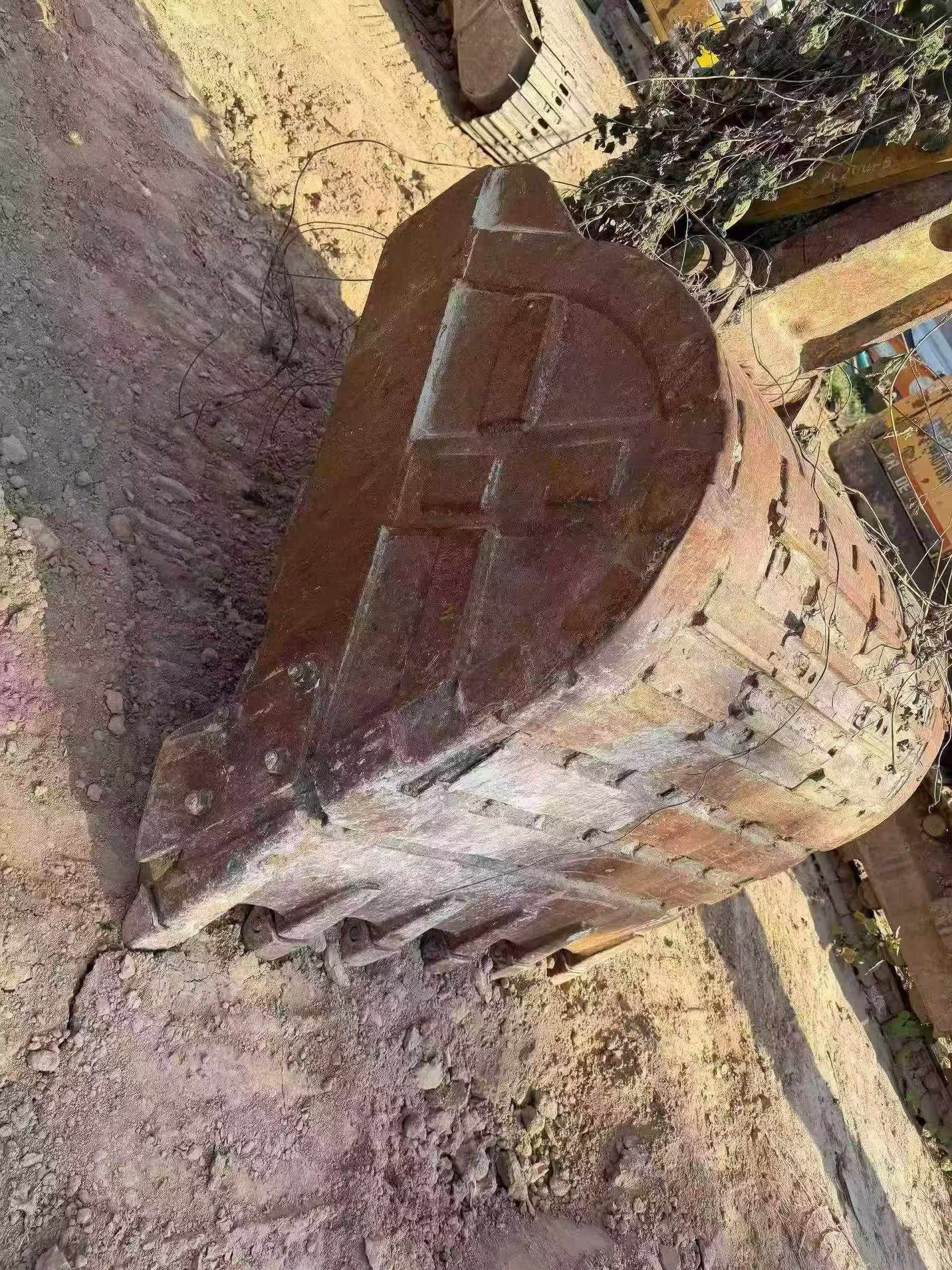 Buy Komatsu PC210 Used Excavator / 5