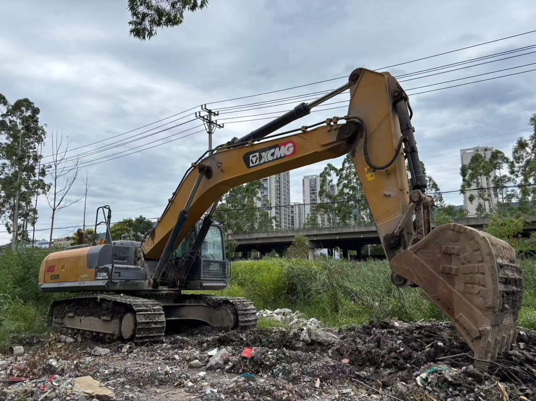 Buy XCMG XE380K Used Excavator / 2 Buy XCMG XE380K Used Excavator / 2