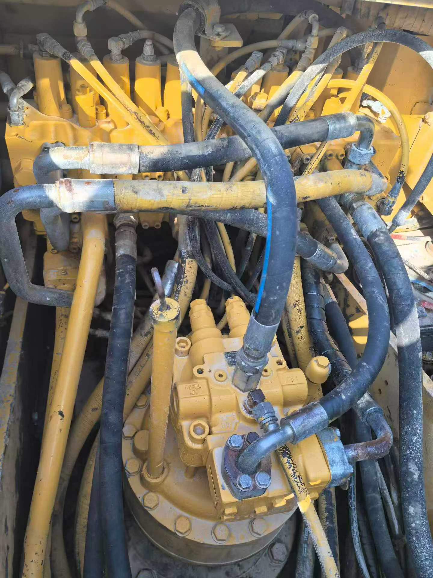 Buy Caterpillar 320A Used Excavator / 6