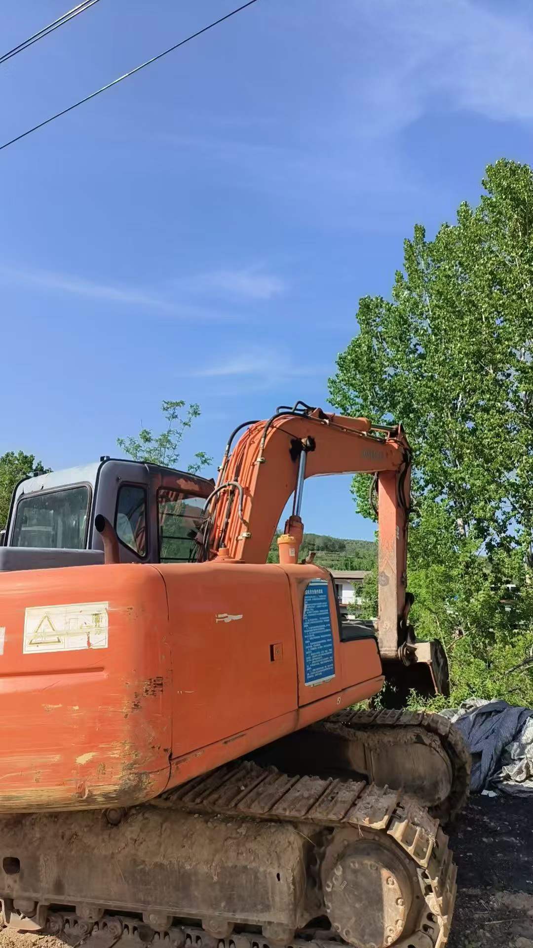 Compre Excavadora Hitachi EX120 Usada / 2