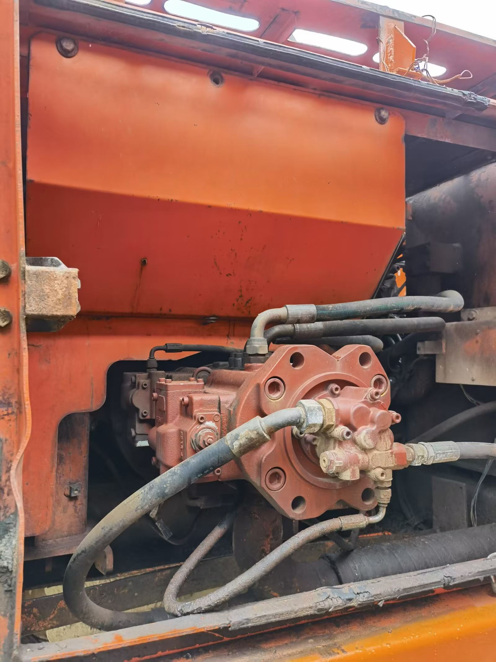 Buy Doosan DH225-7 Used Excavator / 4 Buy Doosan DH225-7 Used Excavator / 4