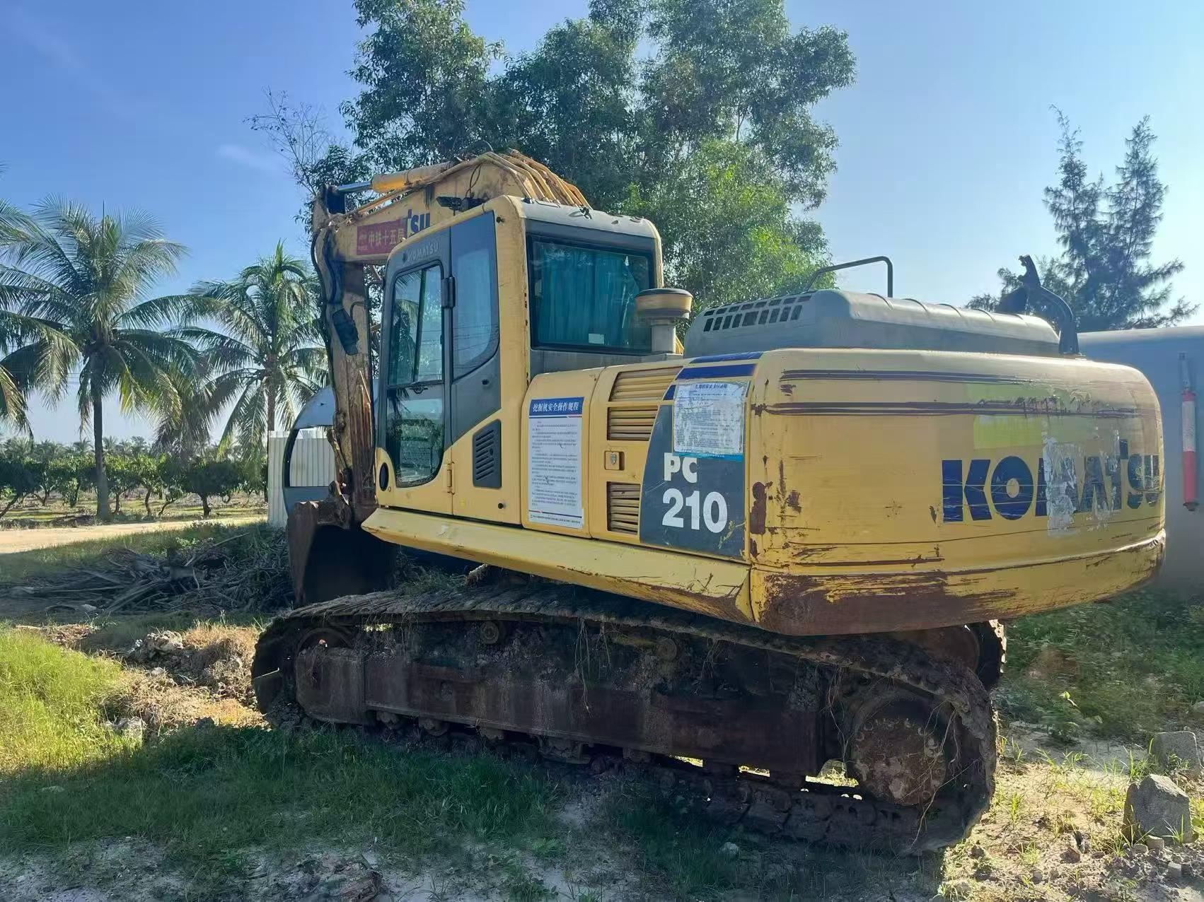 Acheter Komatsu PC210-8 D'occasion Pelle