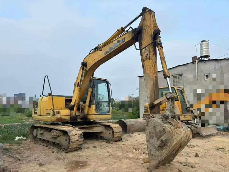 Buy Komatsu PC110-7 Used Excavator / 1