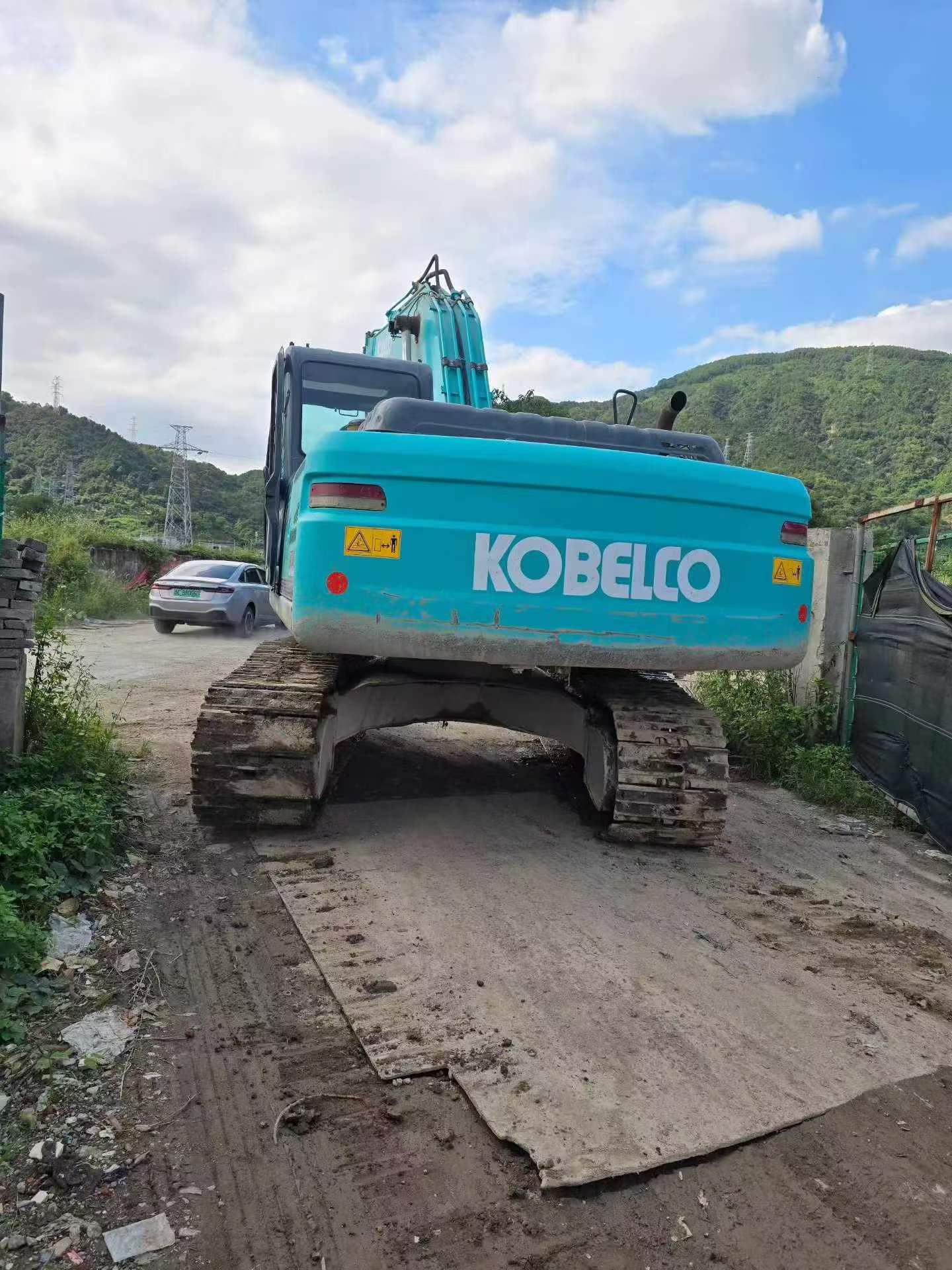Buy Kobelco SK2008 Used Excavator / 3 Buy Kobelco SK2008 Used Excavator / 3