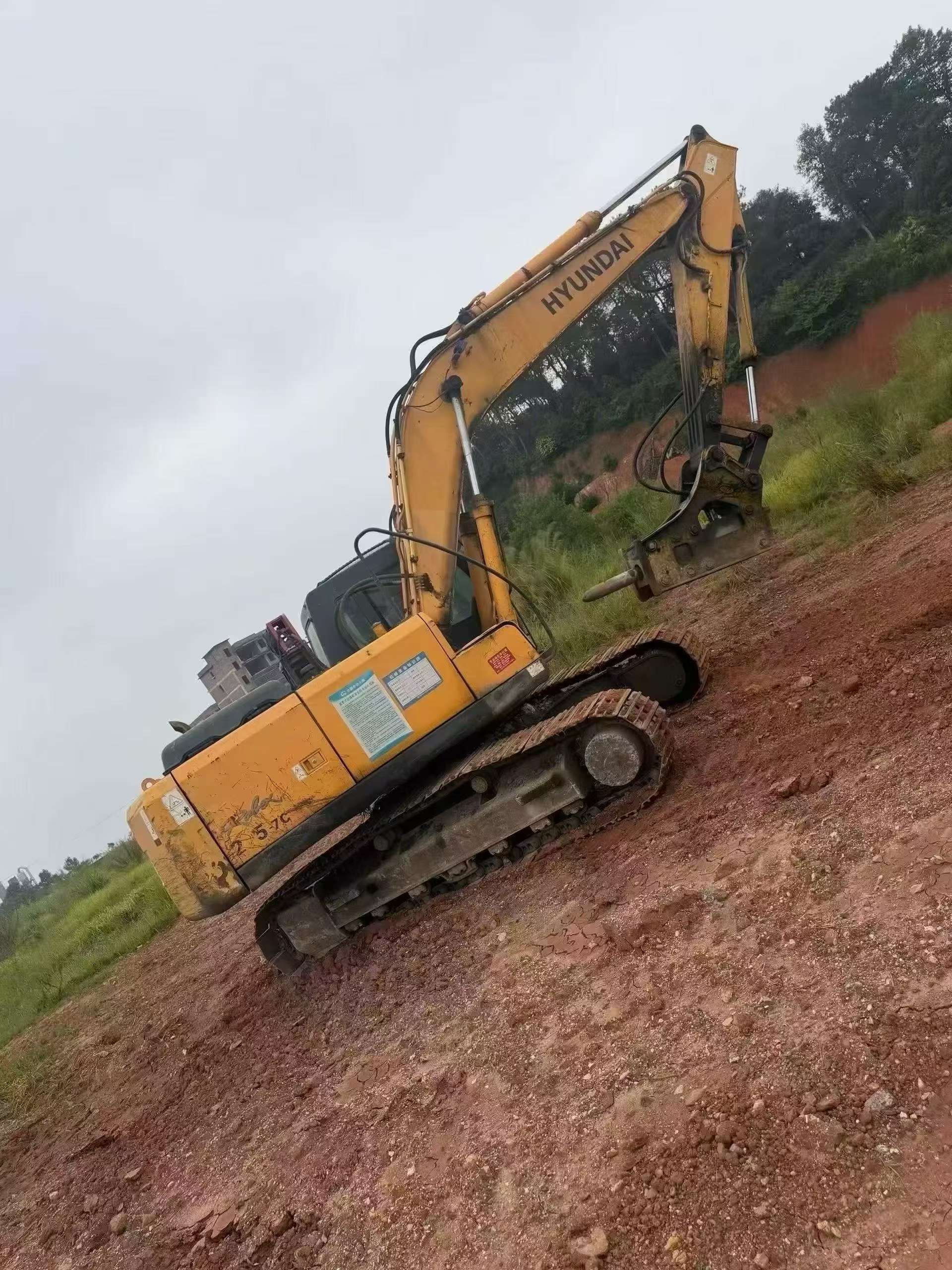 Buy Hyundai R215-7C Used Excavator / 5 Buy Hyundai R215-7C Used Excavator / 5
