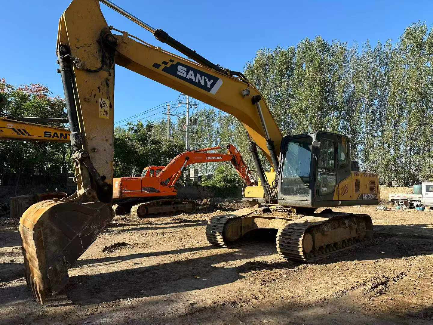 Buy Sany SY205C Used Excavator / 2