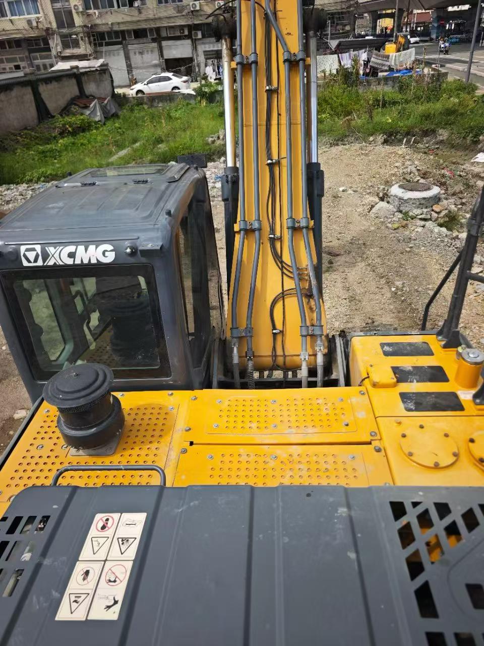 Buy XCMG XE270DK Used Excavator / 6