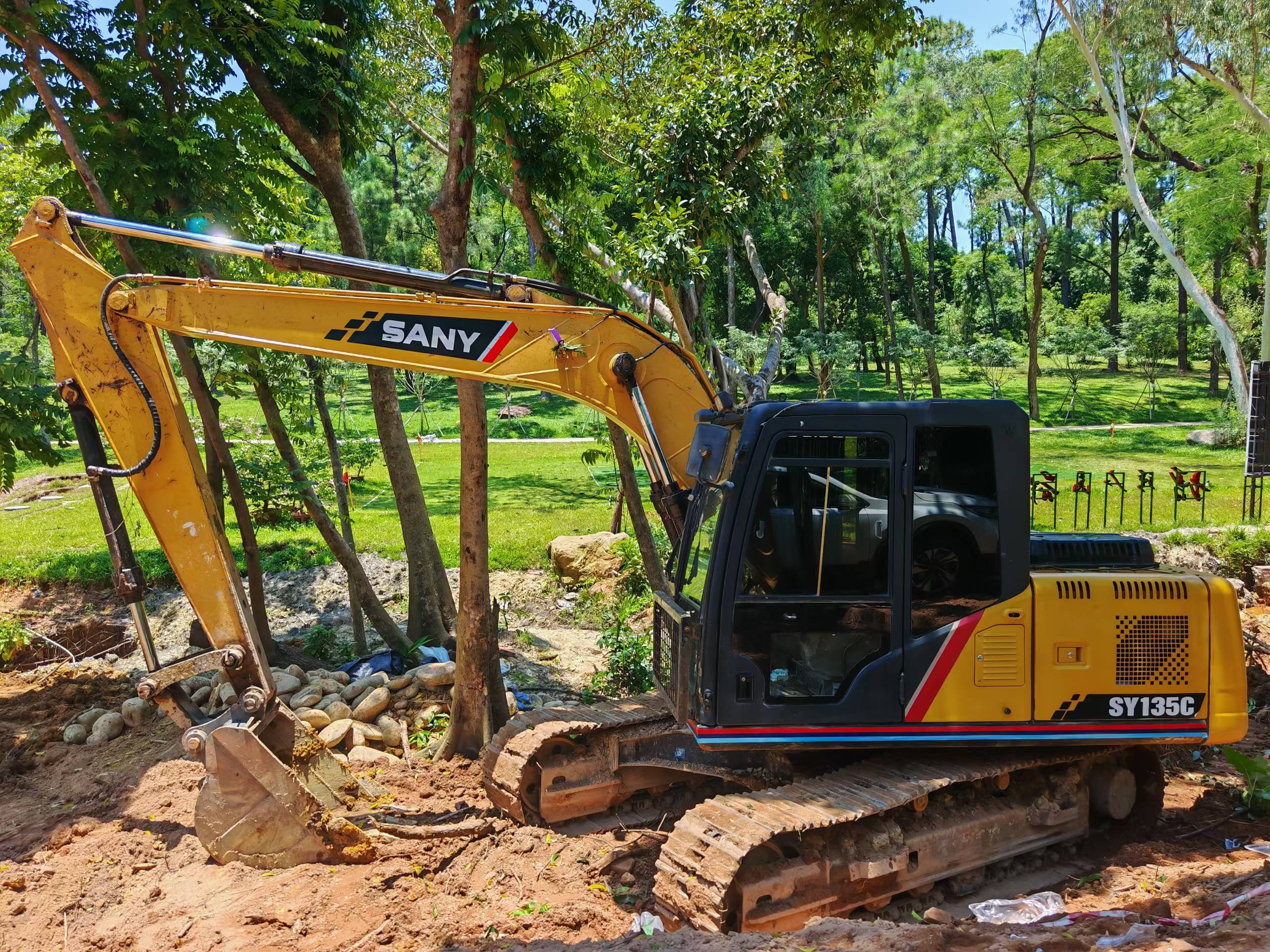 Buy Sany SY135-8S Used Excavator / 4 Buy Sany SY135-8S Used Excavator / 4