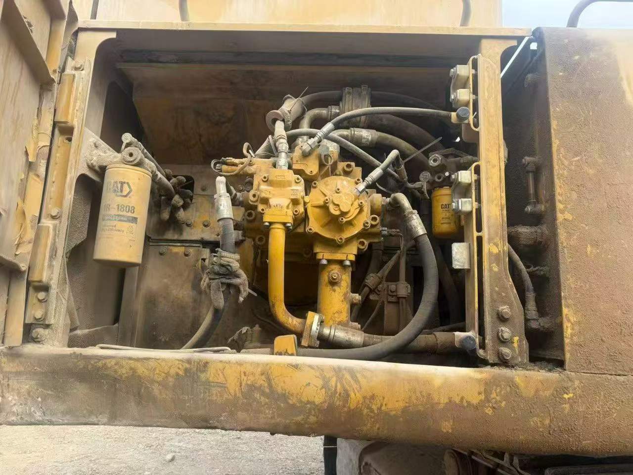 Buy Caterpillar 349E Used Excavator / 4