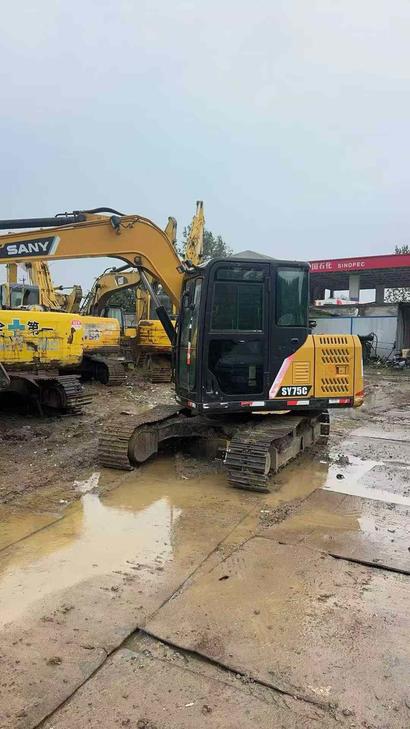 Buy Sany SY75 Used Excavator / 1