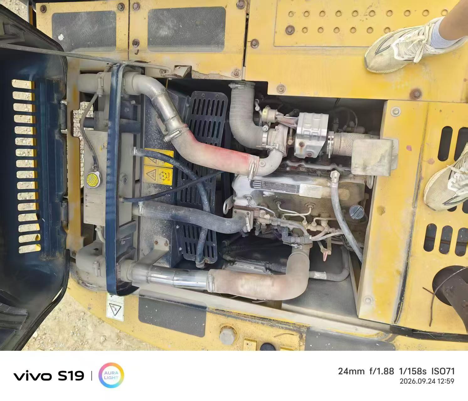 Buy XCMG XE135D Used Excavator / 4