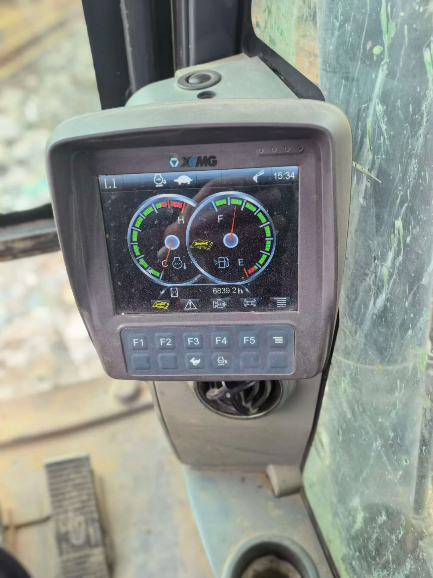 Buy XCMG XE135B Used Excavator / 4 Buy XCMG XE135B Used Excavator / 4