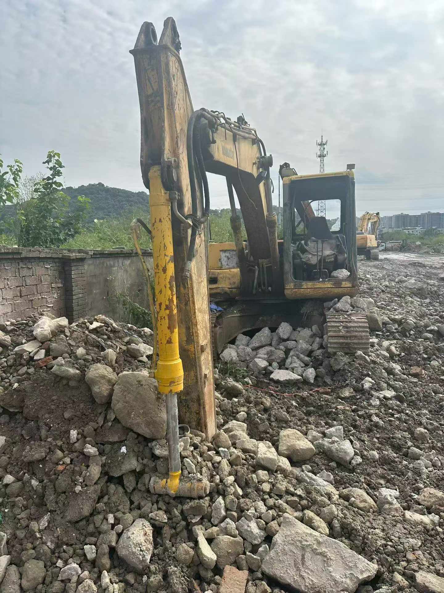 Buy Komatsu PC100 Used Excavator / 1