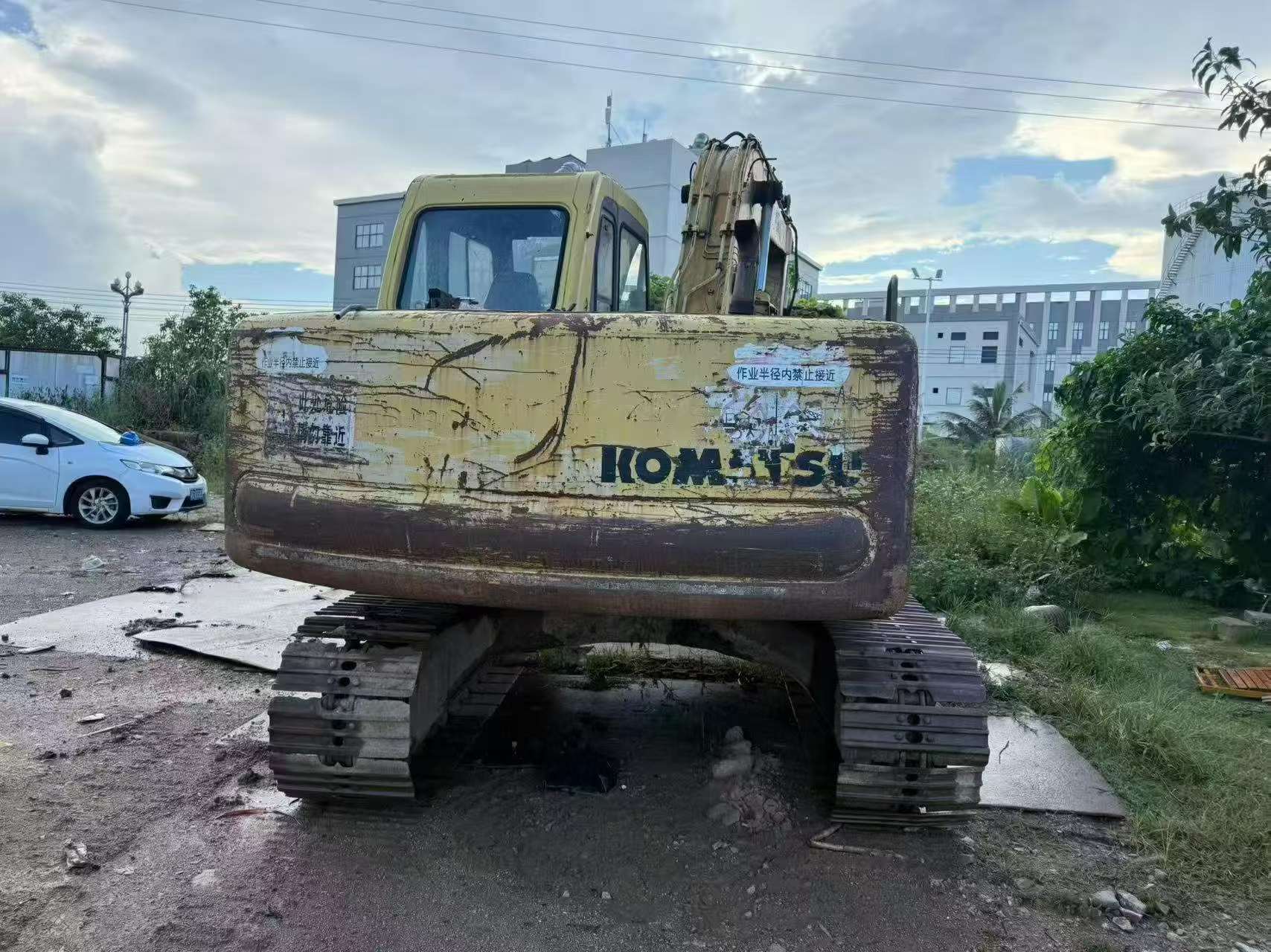 Buy Komatsu PC120-6 Used Excavator / 5 Buy Komatsu PC120-6 Used Excavator / 5