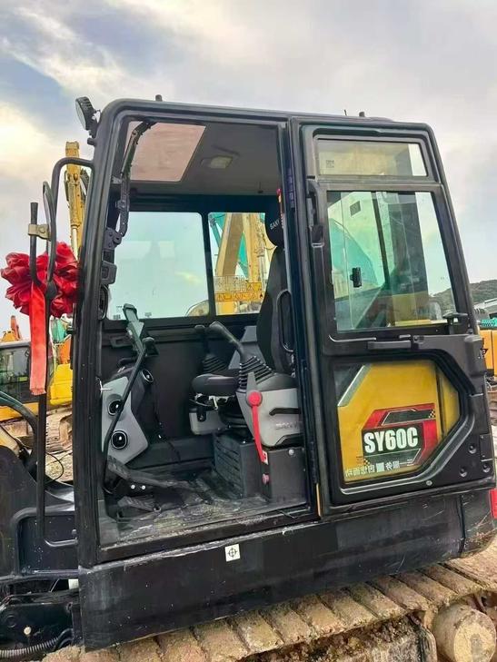 Buy Sany SY60 Used Excavator / 1